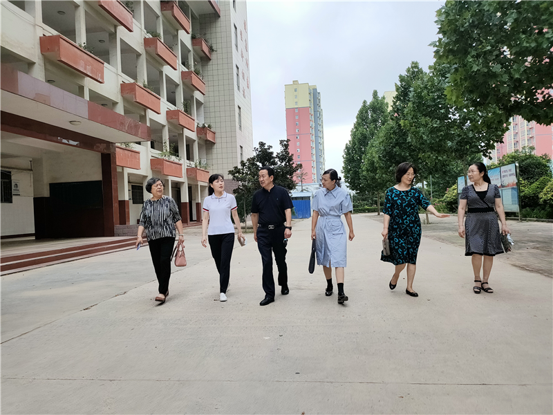 河南省教育厅政法处副处长平齐一行莅临我院调研指导防汛救灾工作