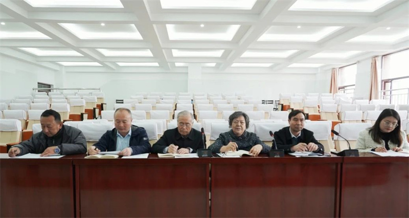 我院召开党委理论学习中心组（扩大）会议
